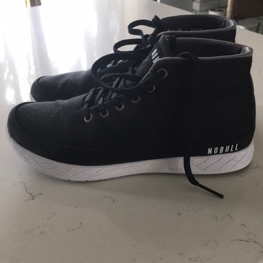 Women’s NOBULL training shoes, only worn a few times, in great condition
